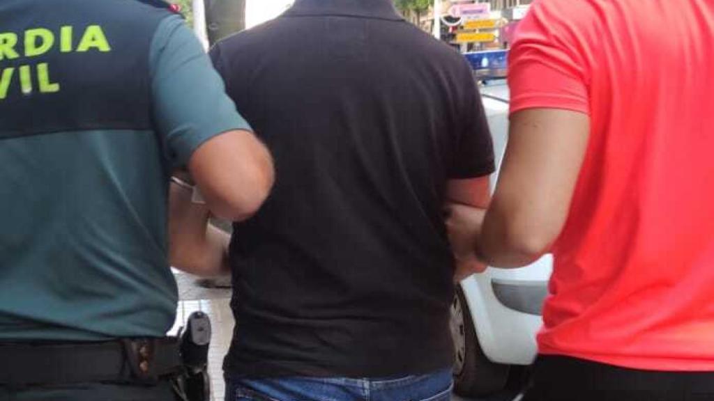 Instantes de la detención en Elche.