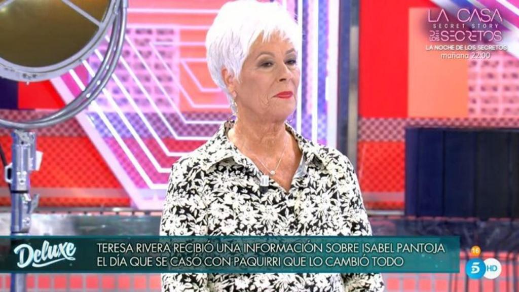 Teresa Rivera, la madre de José Antonio Canales Rivera, durante su visita en 'Sábado Deluxe'.
