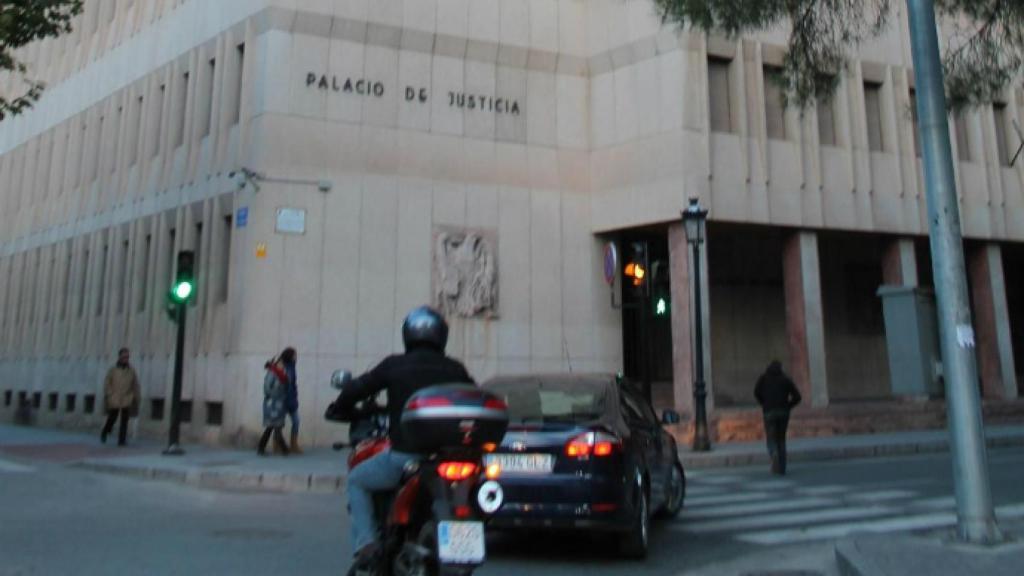 Se enfrenta a 72 años de cárcel en Albacete por mantener sexo con menores a cambio de cocaína