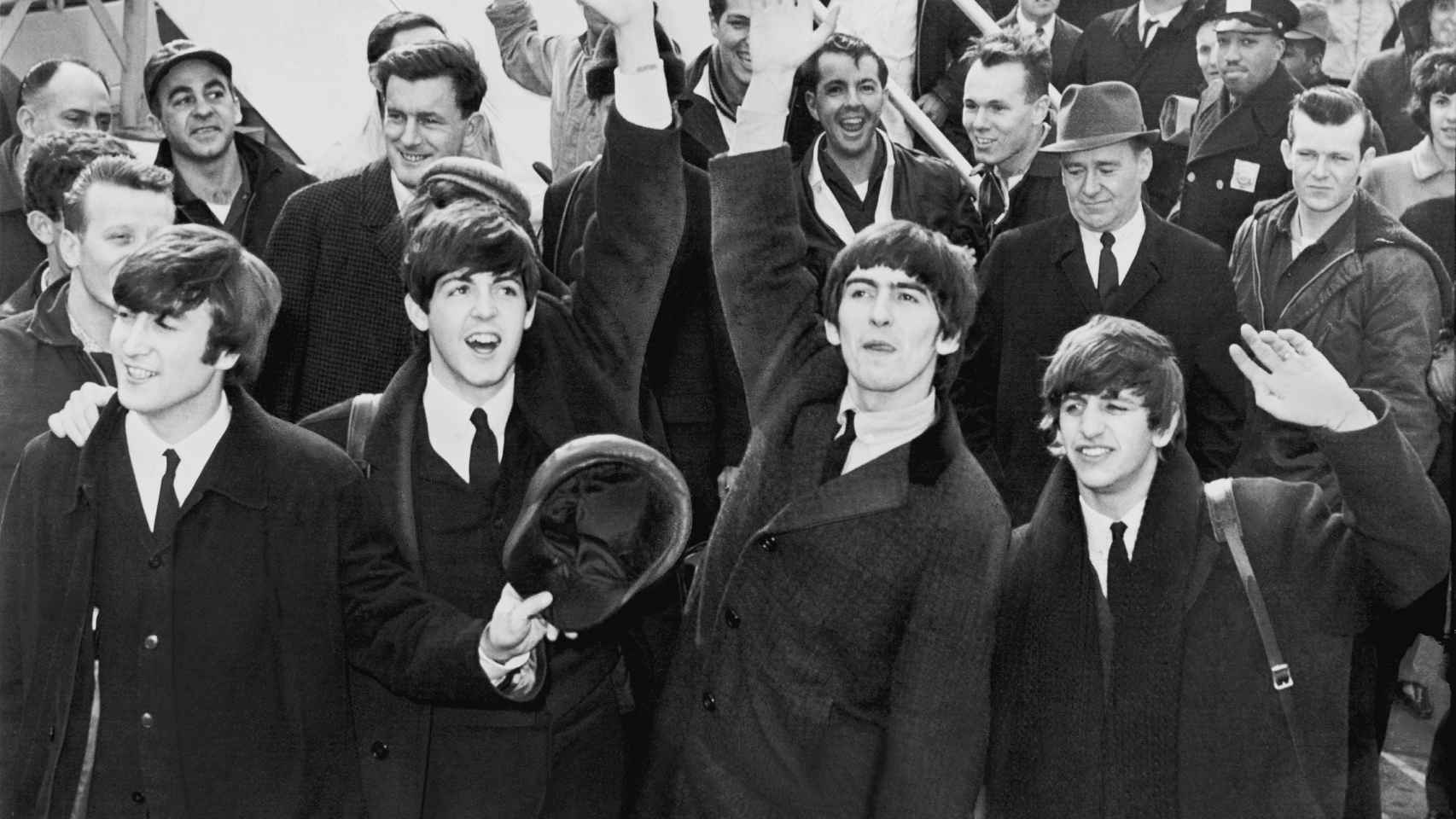 Los Beatles llegando a Estados Unidos el 7 de febrero de 1964.