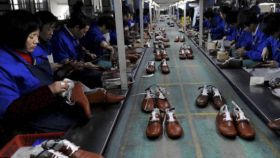 Una fábrica de calzado en China.