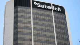 Banco Sabadell se apunta al autoconsumo: entra en Doctor Energy con un 25%