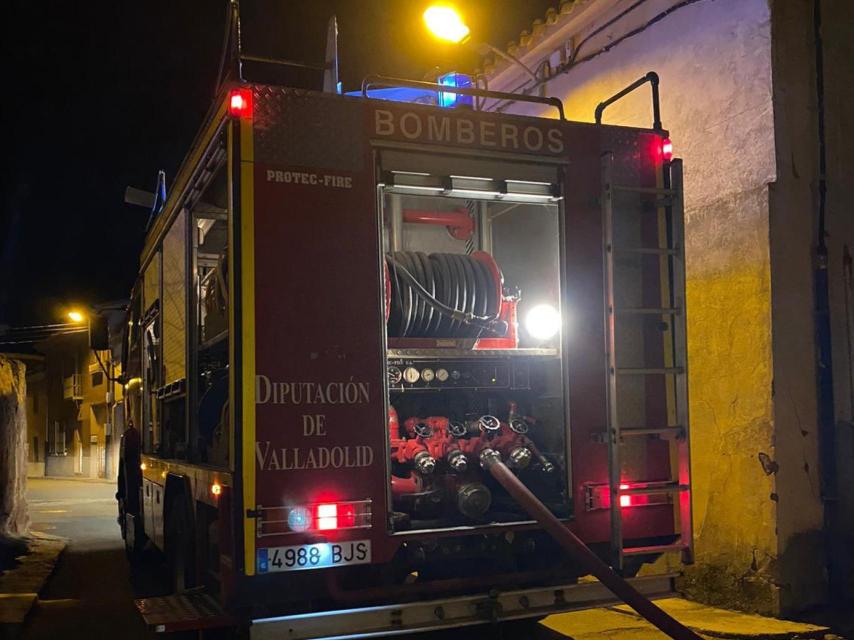 Los Bomberos de la Diputación en Becilla de Valderaduey