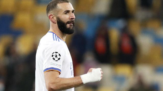 Karim Benzema celebra su gol al Shakhtar Donetsk