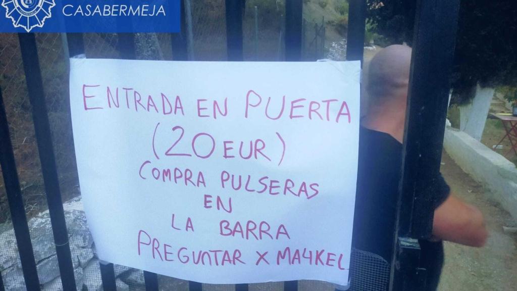 Una imagen de la entrada a la fiesta donde anunciaban el precio de las entradas.