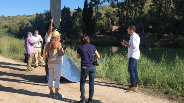 Miembros del Taller de Imagen de la UA grabando en el parque natural.