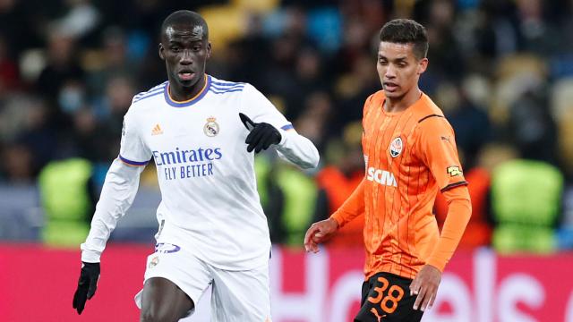 Ferland Mendy, contra el Shakhtar Donetsk