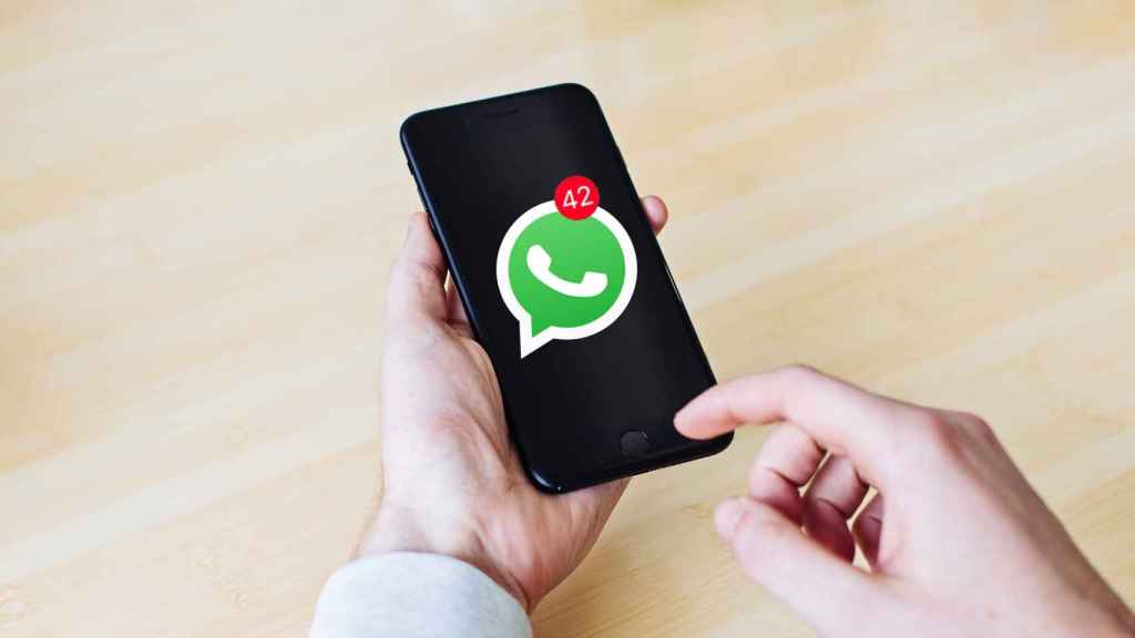 WhatsApp tiene un truco para ver mensajes con el móvil apagado.