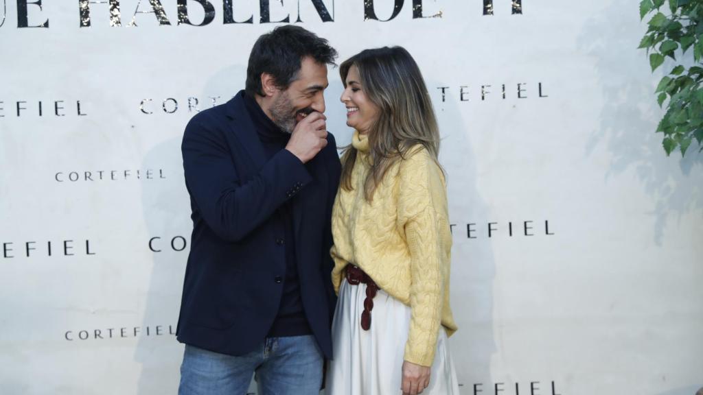 El matrimonio, cómplice y sonriente, durante la nueva campaña de Cortefiel.