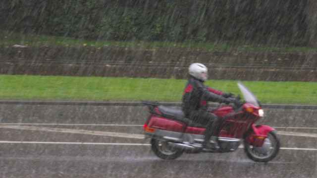 Los trajes de lluvia para moto perfectos para esta temporada