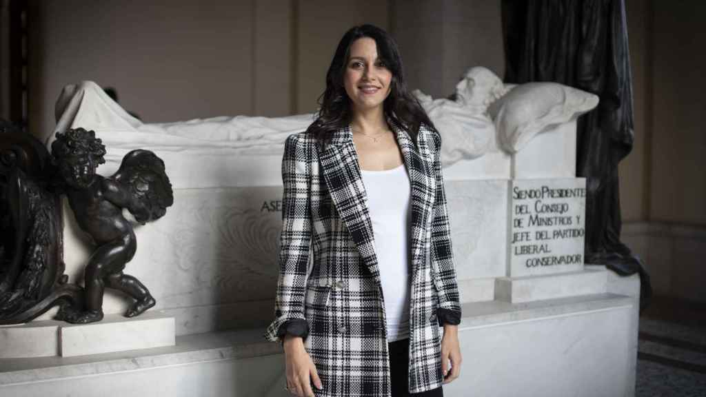 Inés Arrimadas, en el Panteón de Hombres Ilustres.