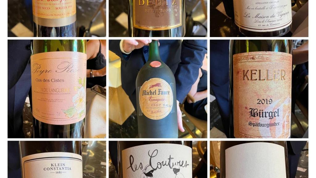 Parte de la selección de vinos de A'Barra