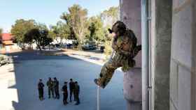 Soldados de elite de Chile y España se ejercitan en Alicante y otras provincias en misiones de emergencias