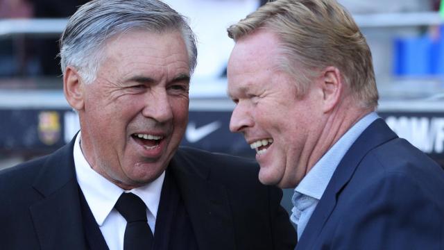 Carlo Ancelotti y Ronald Koeman, antes de que comience El Clásico