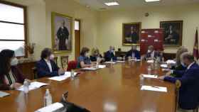 Comisión entre la Universidad de Castilla-La Mancha y la consejería de Sanidad de la Junta