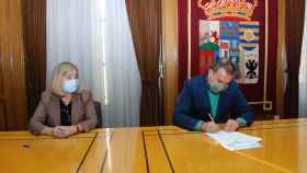 Momento de la firma entre la Diputación  y la Tesorería de la Seguridad Social