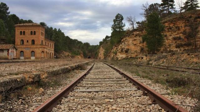 Vía del tren. Imagen de archivo