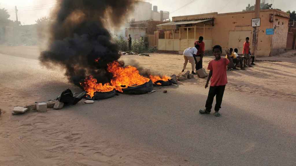 Protestas en Jartum por el golpe de Estado militar en Sudán.