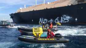 Protesta de Greempeace en el Puerto de Sagunto. EE