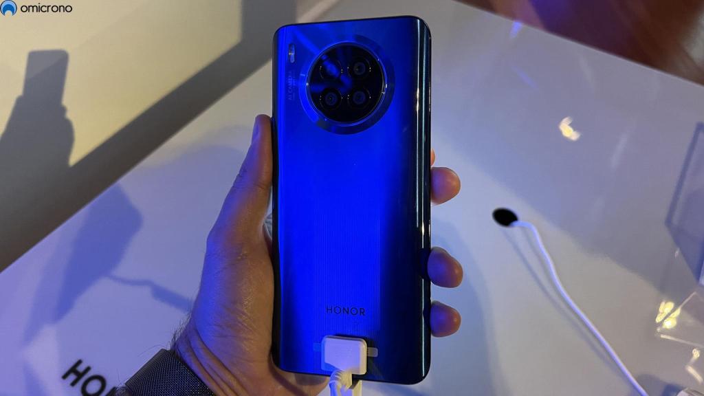 Honor 50 Lite.