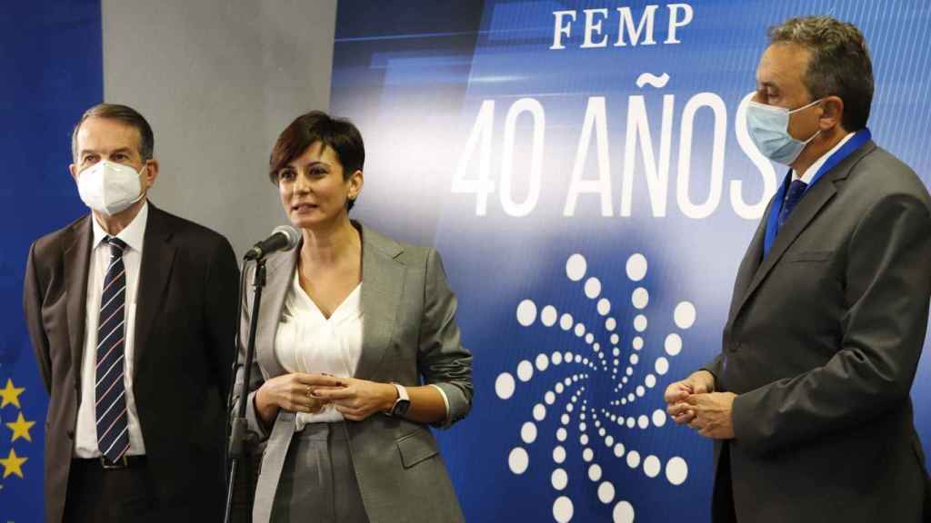 La ministra de Política Territorial, Isabel Rodríguez, en declaraciones a los medios de comunicación.
