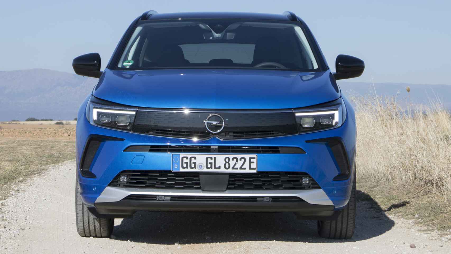 Opel renueva el Grandland: un SUV mediano que compite con el Peugeot 3008, Seat Ateca y Nissan Qashqai
