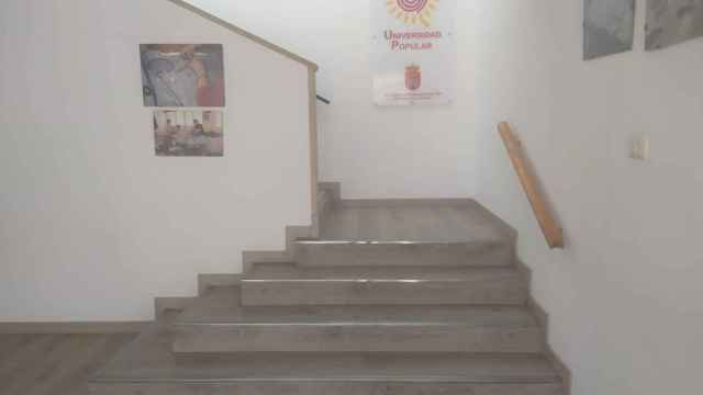 Escaleras de la Universidad Popular en Quintanar del Rey (Cuenca). Foto: CCOO