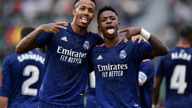 Militao y Vinicius celebran un gol del segundo