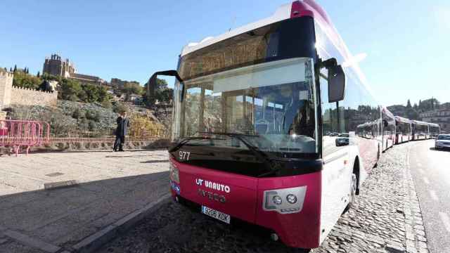 Toledo habilita dos líneas de autobús hasta el cementerio este lunes, con motivo de los Santos