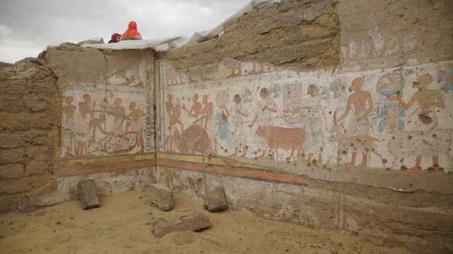 Una de las paredes decoradas de la tumba de Ptahemwia.