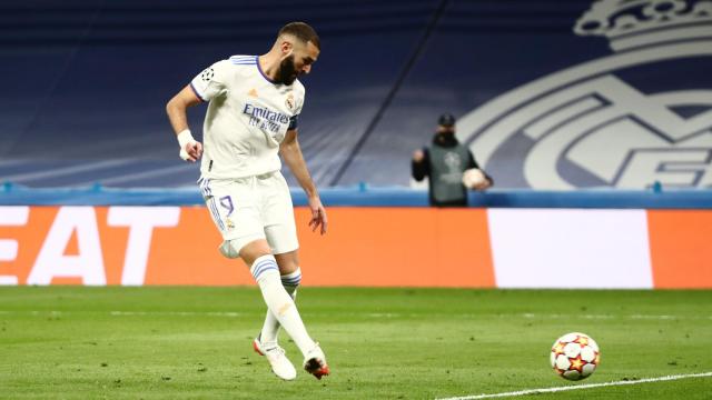 Karim Benzema marca ante el Shakhtar Donestk, el gol número 1.000 del Real Madrid en la Champions League