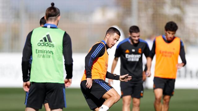 Hazard entrenando con el Real Madrid