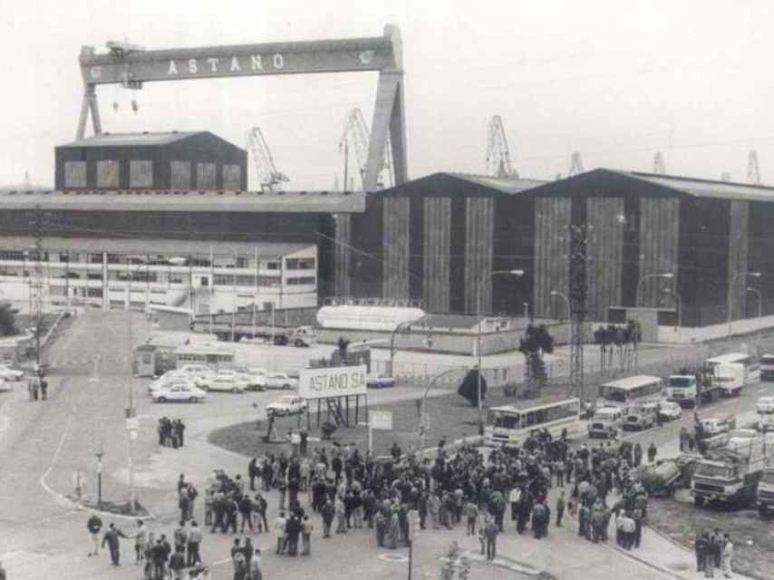 Astillero de Astano, en Ferrol, en los años 60.