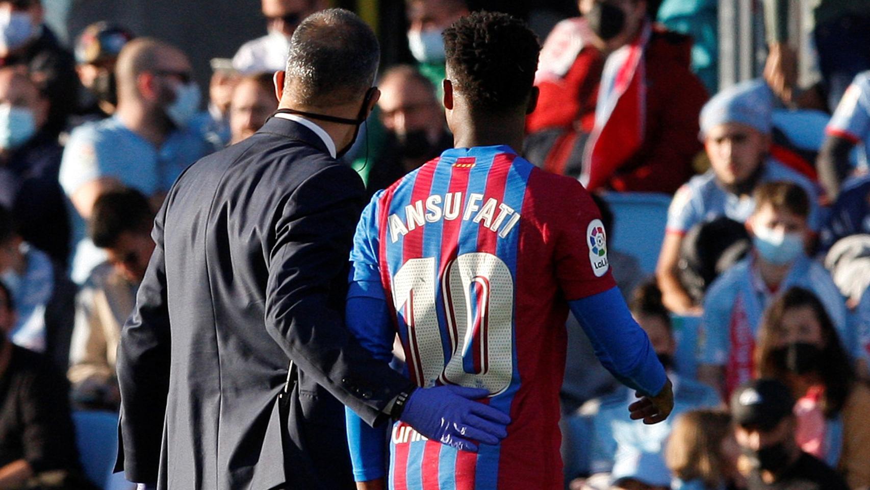 Ansu Fati se retira del partido contra el Celta lesionado