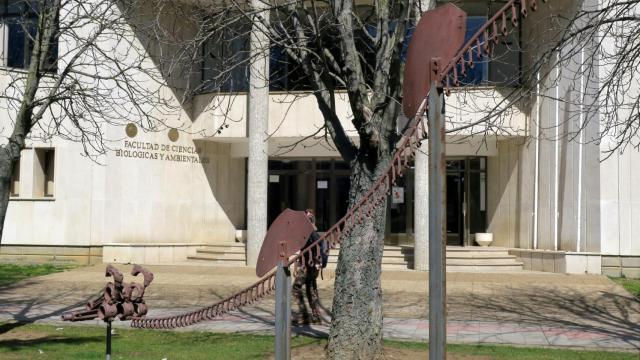 Exterior de la Facultad de Biológicas y Ambientales de León