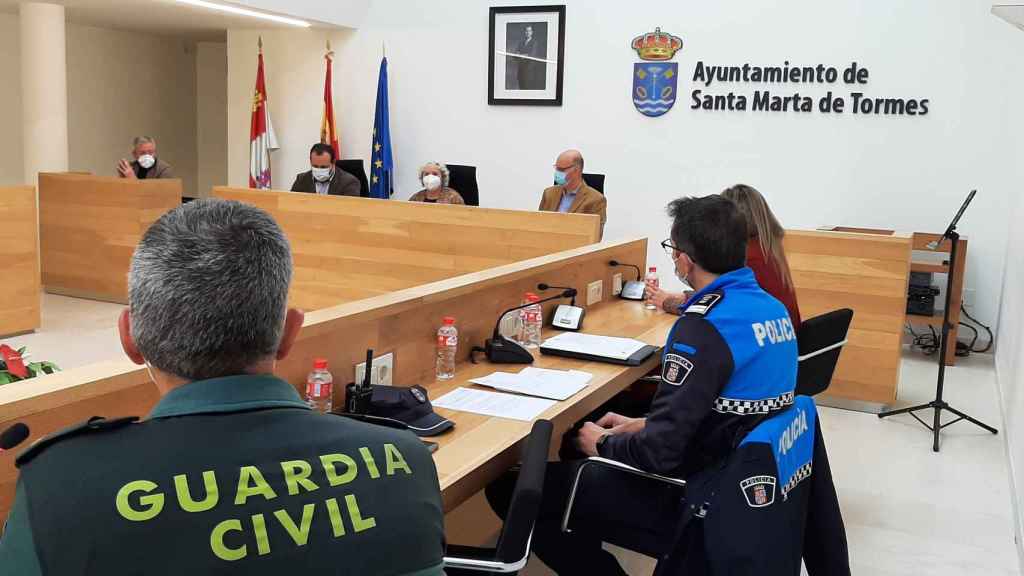 Reunión de la Junta Local de Seguridad en el Ayuntamiento de Santa Marta de Tormes