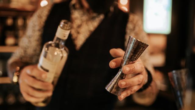 La Alicante Cocktail Week celebra su primera edición para afianzar la marca de la ciudad en este sector.