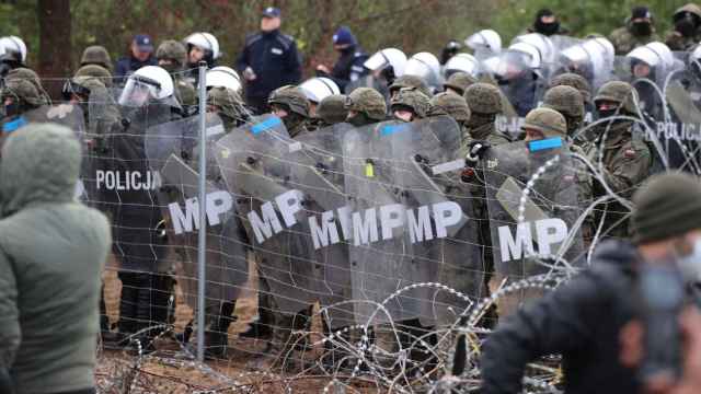 Policía polaca, en la frontera con Bielorrusia.