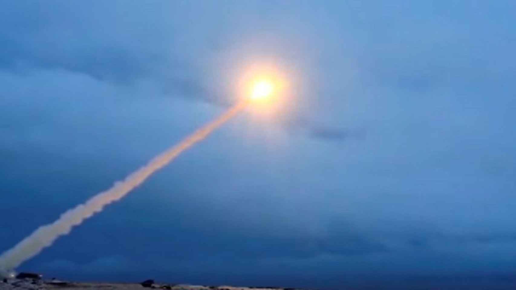 Imagen de una prueba de un misil hipersónico llevada a cabo por Rusia.