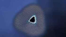 La fotografía de lo que parece un agujero negro en mitad del océano.