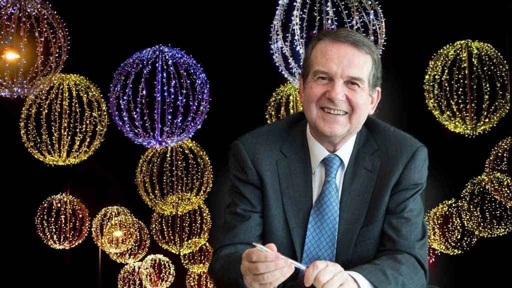 El alcalde de Vigo, Abel Caballero, en un fotomontaje con las luces de Navidad que lo han hecho famoso.