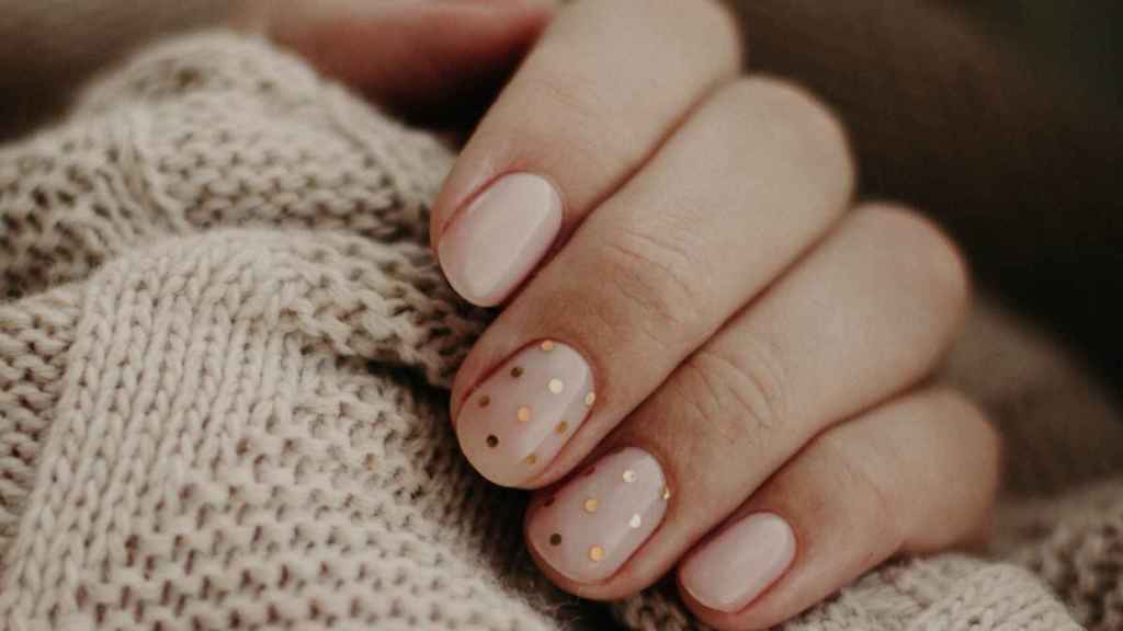 Para publicidad de tu tienda escribe un mensaje directo  articulos para  tu vehiculo sigue a ber  Cute acrylic nails Chrome nails Valentines  nail art designs