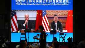 Una captura de la reunión entre Joe Biden y Xi Jinping en un restaurante en Pekín.