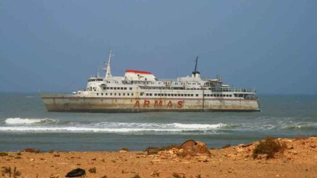 El buque Assalama encallado en la costa de Marruecos desde el 30 de abril del 2008.