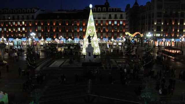 La Plaza Mayor se mantiene como epicentro de la Navidad en Valladolid