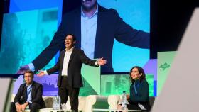 Alberto Núñez Feijóo, Juanma Moreno e Isabel Díaz Ayuso, en el Congreso del PP de Andalucía.