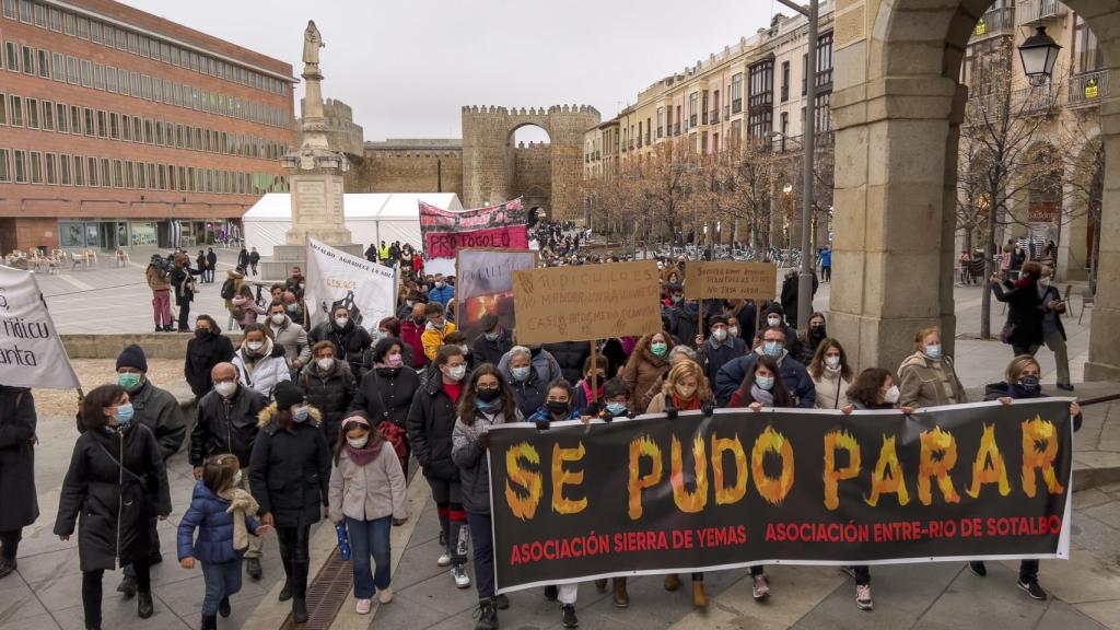 Manifestación para pedir cambios en la prevención y gestión de incendios
