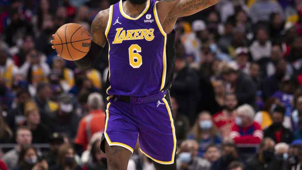 LeBron James, en un partido de Los Angeles Lakers en la temporada 2021/2022