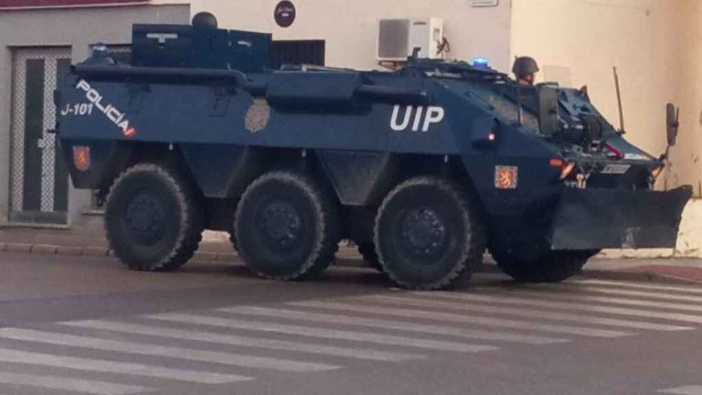 La tanqueta que está utilizando la Policía Nacional en las protestas de Cádiz.