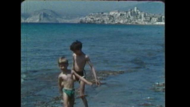 Así era Benidorm a finales de los 50 vista a través de la cámara de un turista alemán.